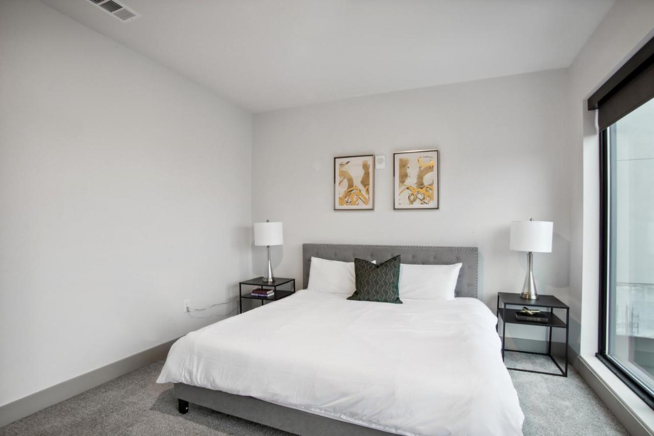 Апартаменты West Midtown Penthouse 2 Bdrm Атланта Экстерьер фото